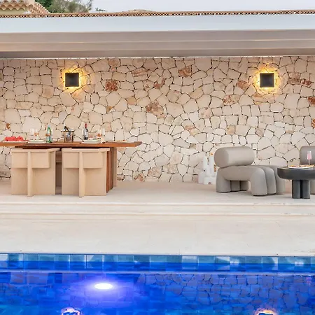 Casta Diva Luxury *