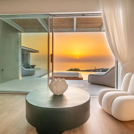 Casta Diva Luxury Villa *